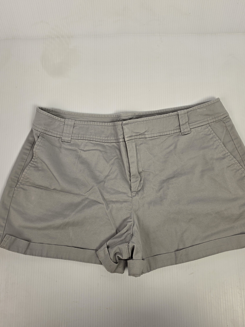 New York & Company Light Gray Women's Shorts